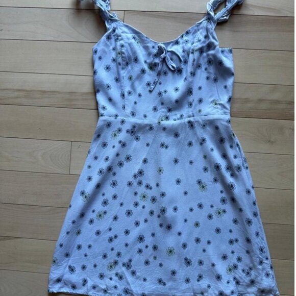 Soft powder blue sundress by Aritzia’s Sunday Best - Picture 3 of 8